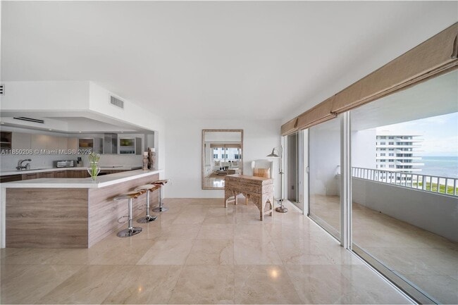 Foto del edificio - 199 Ocean Lane Dr