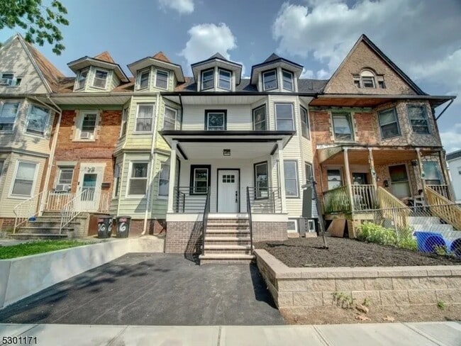 Front of home with parking spot - 4 N 16th St