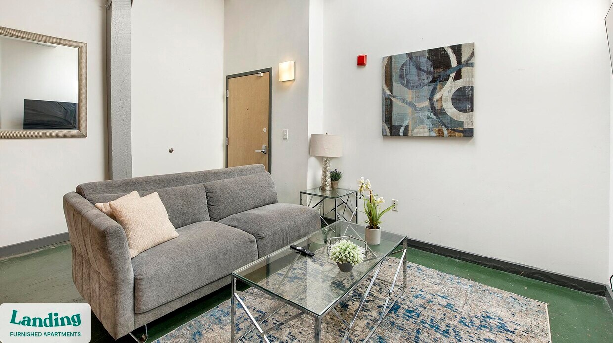 Foto principal - 700 Everett St