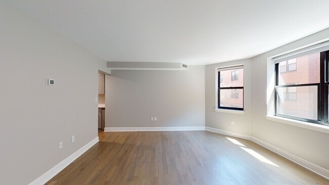 Foto del edificio - 238 W Canton St