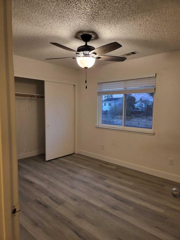 Foto del edificio - 426 Cherry Ln