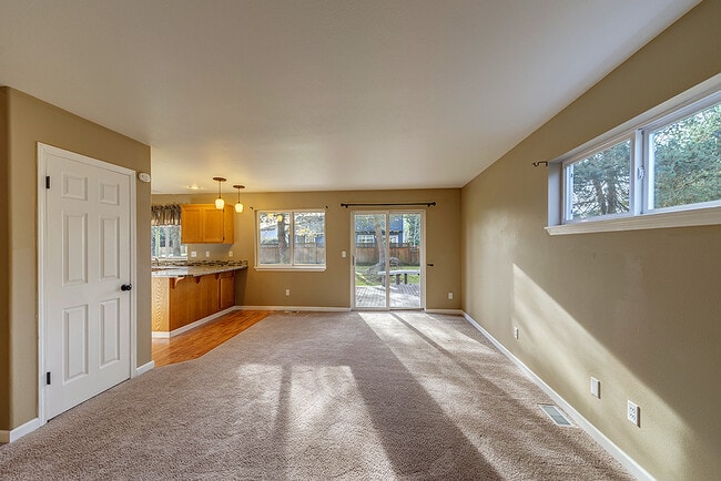 Building Photo - Monroe Two-Story Three Bed, 2.5 Bath