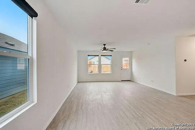 Foto del edificio - 10707 Margarita Loop