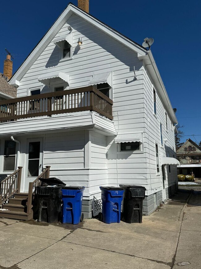 Foto del edificio - 4247 Archwood Ave