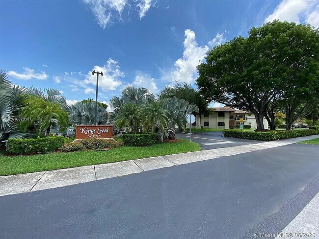 Building Photo - 7925 SW 86th St