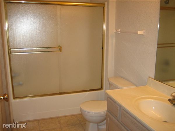 Foto del edificio - 1021 Brentwood Ct