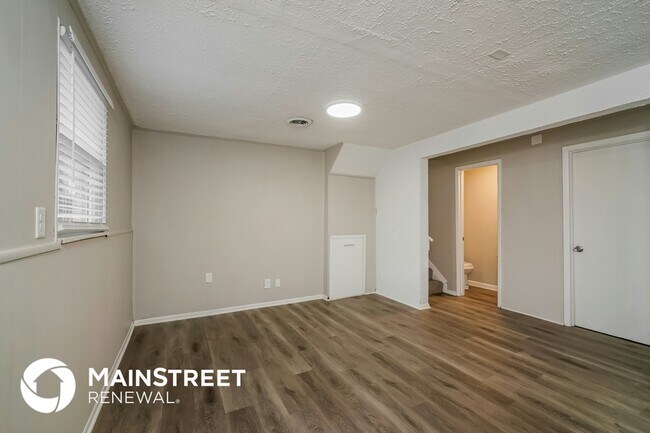 Foto del edificio - 8407 Archwood Ct