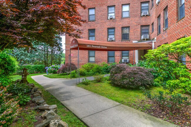Building Photo - 181 Pearsall Dr