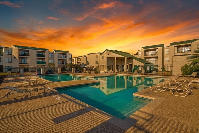 Foto del edificio - 2830 S Bartell Dr