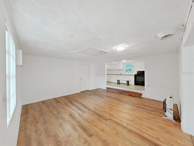 Foto del edificio - 7332 Sealawn Dr