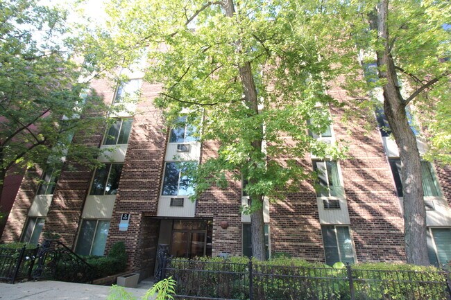 Building Photo - 2230 N Orchard St