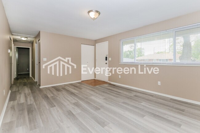 Foto del edificio - 5512 Shady Oak St
