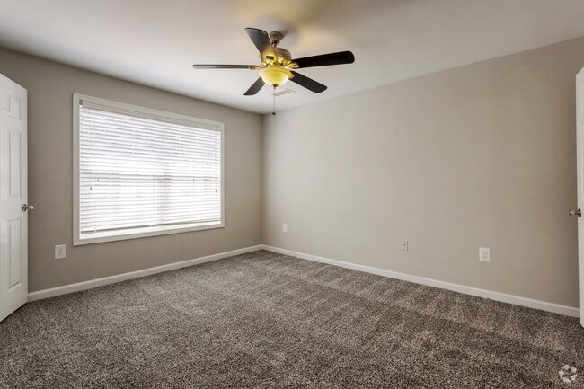 2HAB, 2BA - 1200 ft² - Creekside Apartments