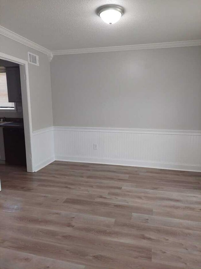 Building Photo - 5001 Whitworth Rd