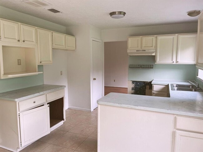 Building Photo - 12138 Flaxen Dr