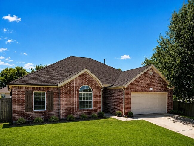 Building Photo - 1252 N Cannondale Dr