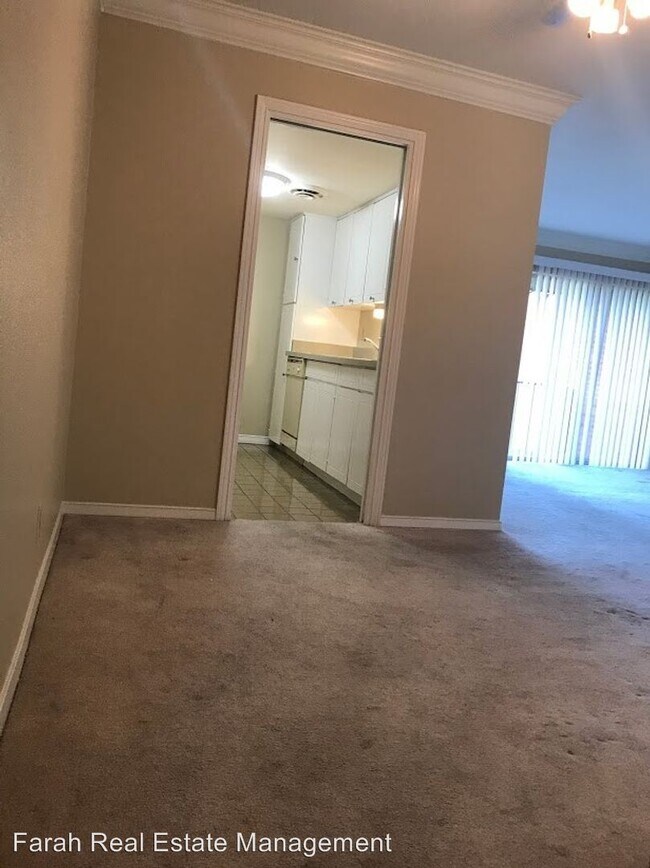Building Photo - 1 br, 1 bath House - 506 E Ave J #D