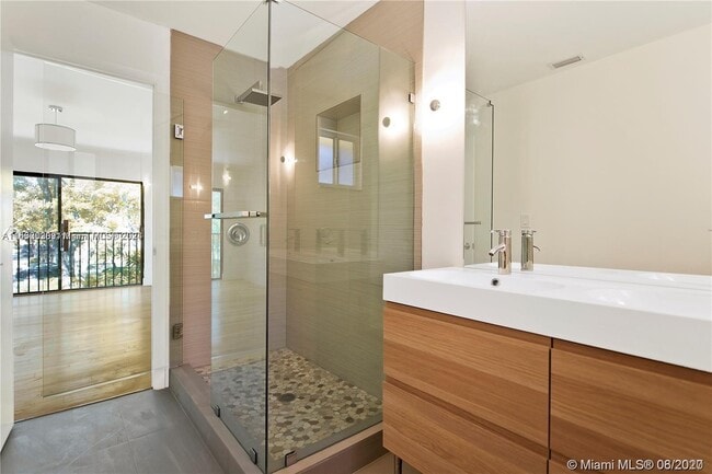 Building Photo - 9717 Costa Del Sol Blvd
