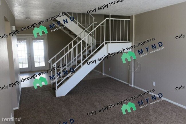 Building Photo - 225 N Standage