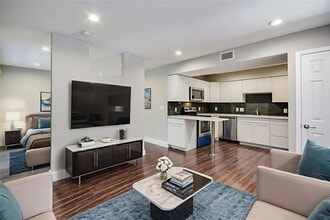 Building Photo - 935 La Posada Dr