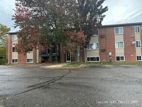 Building Photo - 721 W Clark Rd