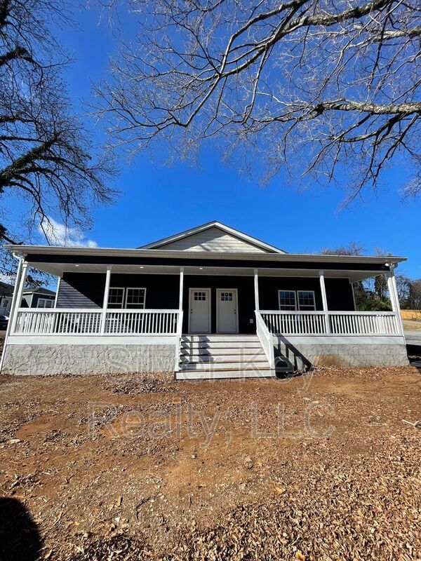 Primary Photo - 402 Ingleside Ave