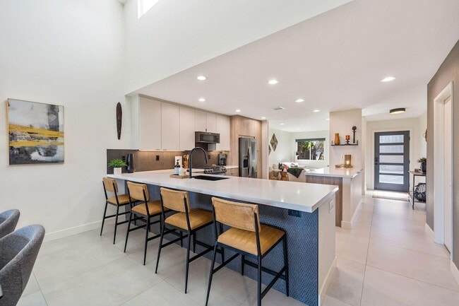 Building Photo - 76658 Daffodil Dr