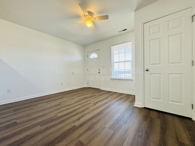 Foto del edificio - 4607 Kirkland Ave