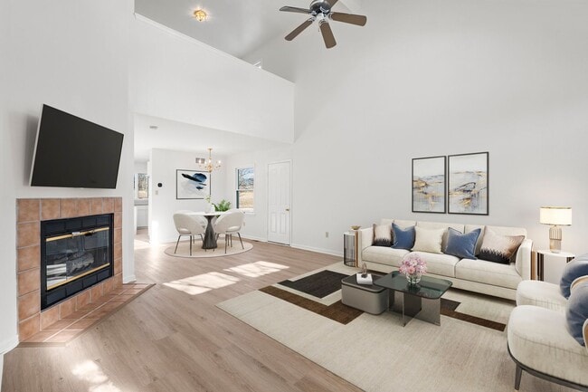 Building Photo - Beautifully Renovated Townhome in The Ridings at Brookside – Macungie