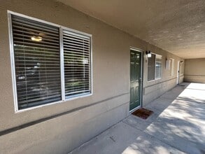 Building Photo - 1262 N Marks Ave