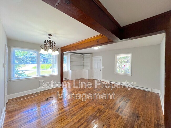 Foto del edificio - 3141 Columbus Cir
