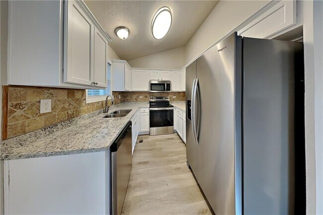 Building Photo - 181 Beckett Dr