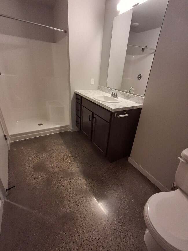 Building Photo - 3156 Bluestem Dr