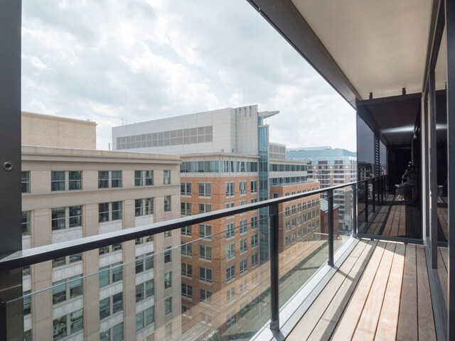 Foto del edificio - 925 H St NE