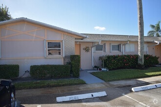 Building Photo - 2689 Dudley Dr W