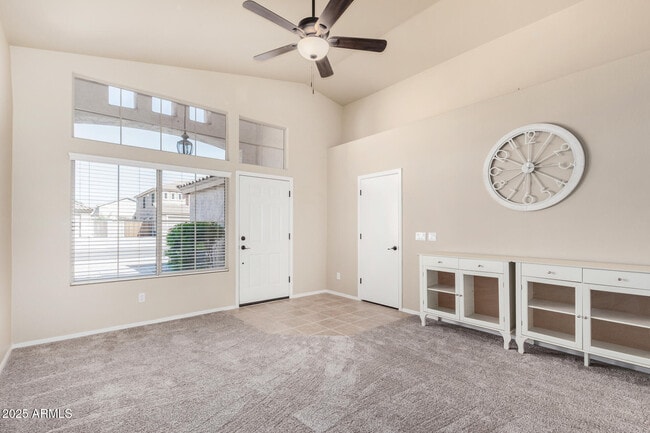 Foto del edificio - 2283 E Torrey Pines Pl