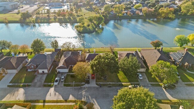 Building Photo - 7619 Omaha Dr