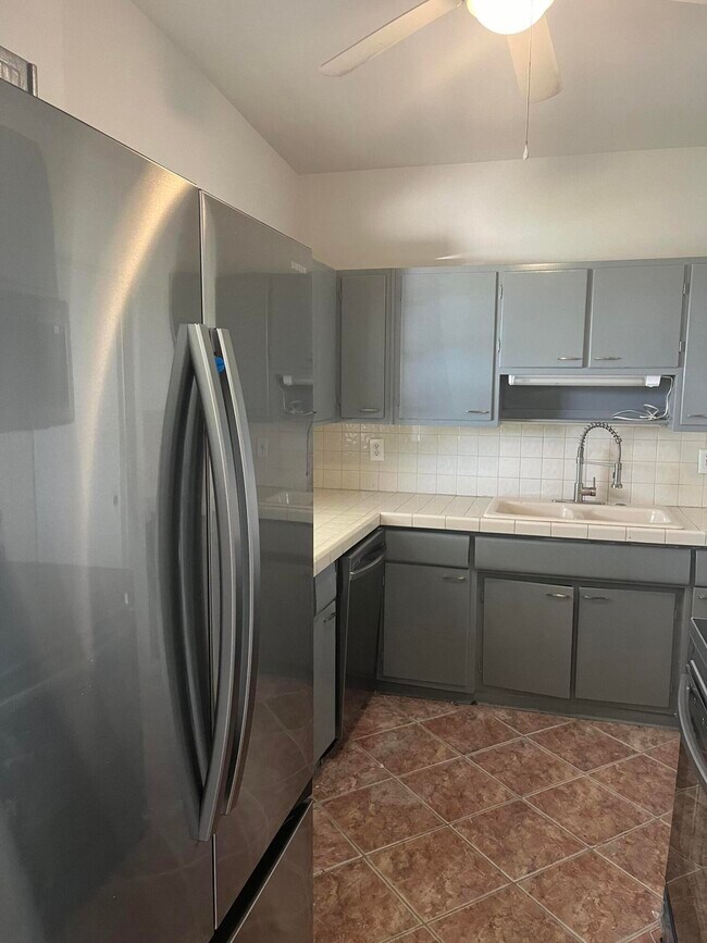 Foto del edificio - 1159 Bonita Ct NE