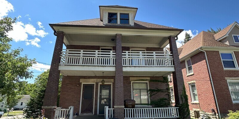 Foto principal - 1661 5th Ave