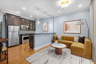 Building Photo - 313 1st St