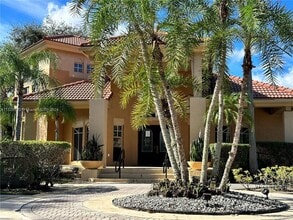 Building Photo - 4855 Via Palm Lakes