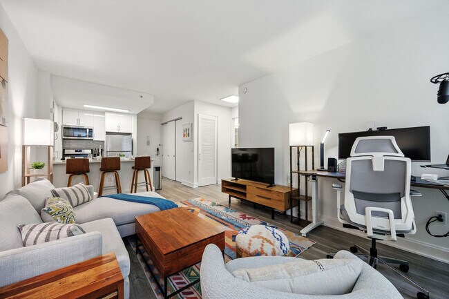 Building Photo - 444 Washington Blvd