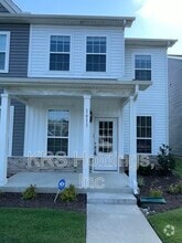 Building Photo - 1611 Independence Blvd