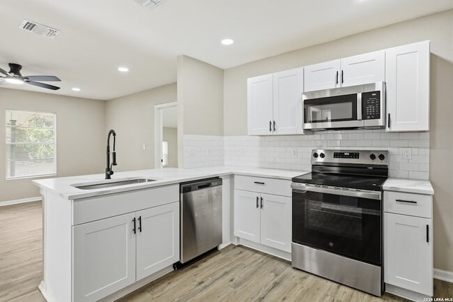 Foto del edificio - 219 La Manda Blvd