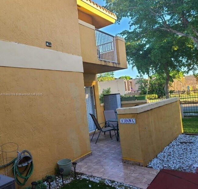 Foto del edificio - 13894 SW 65th Terrace