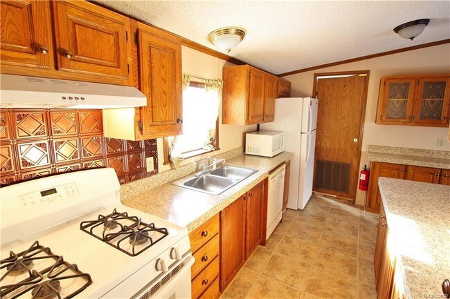 Building Photo - 124 Golden Aspen Cir