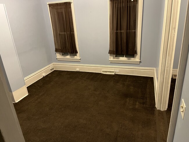 Bonus room - 502 Pennsylvania Ave E