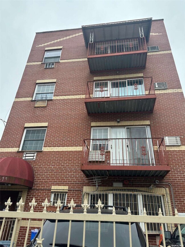 Building Photo - 52-11-35103 103rd St