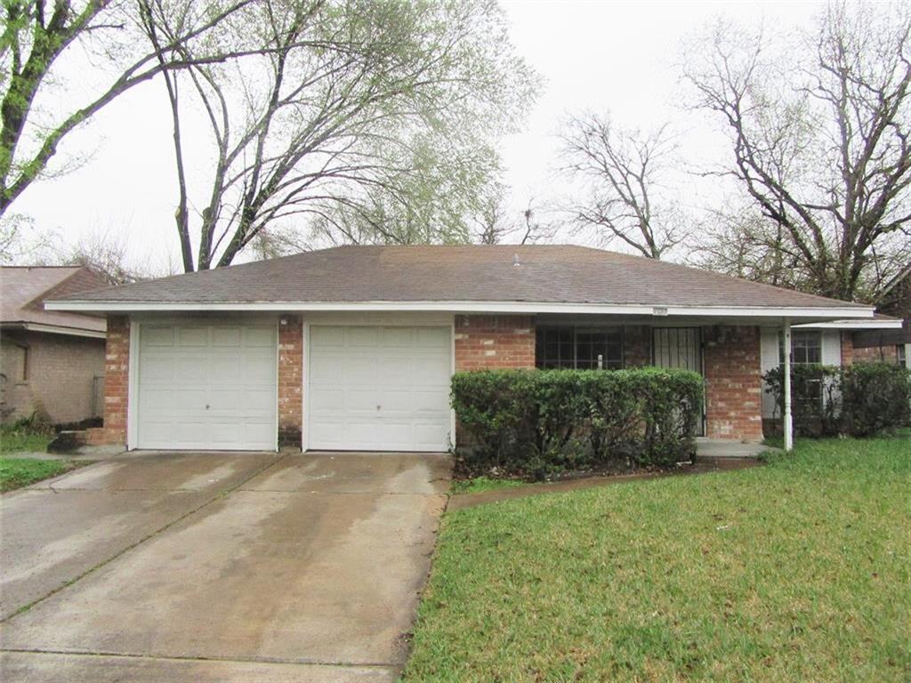 2142 Rainy River Dr, Houston, TX 77088 House for Rent in Houston, TX