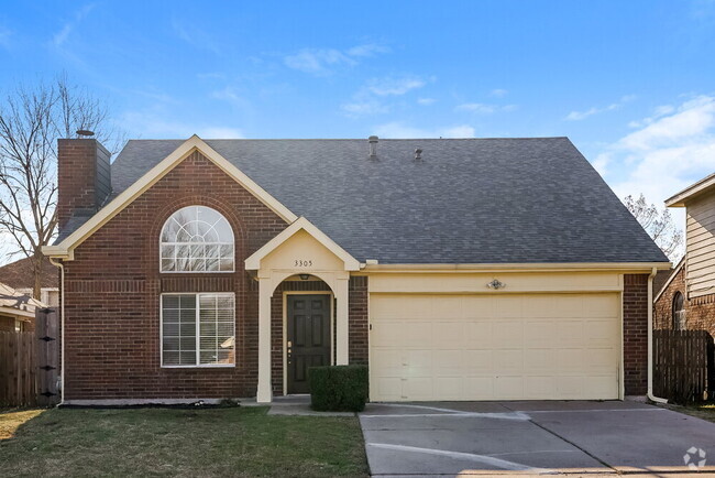Building Photo - 3305 Wilmington Dr